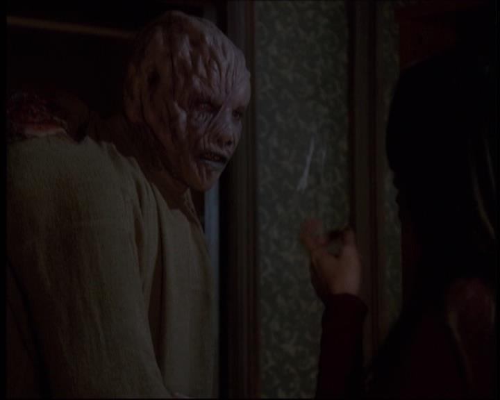 Charmed-Online-dot-609LittleMonsters1908.jpg Charmed-Online-dot-609LittleMonsters1908.jpg