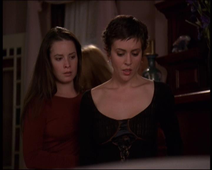 Charmed-Online-dot-609LittleMonsters1989.jpg