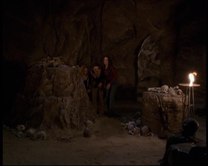 Charmed-Online-dot-609LittleMonsters2041.jpg Charmed-Online-dot-609LittleMonsters2041.jpg