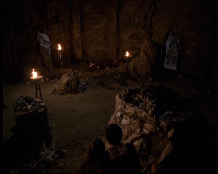 Charmed-Online-dot-609LittleMonsters2042.jpg Charmed-Online-dot-609LittleMonsters2042.jpg