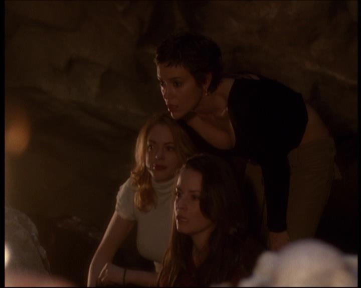 Charmed-Online-dot-609LittleMonsters2052.jpg Charmed-Online-dot-609LittleMonsters2052.jpg