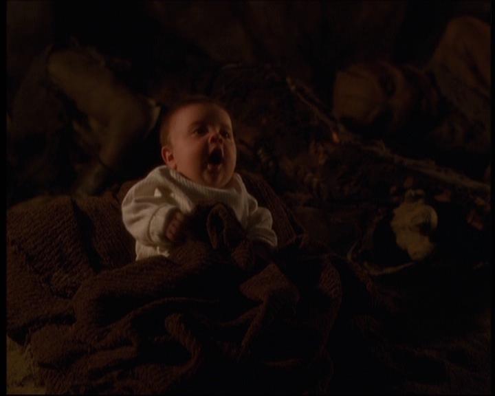 Charmed-Online-dot-609LittleMonsters2057.jpg Charmed-Online-dot-609LittleMonsters2057.jpg