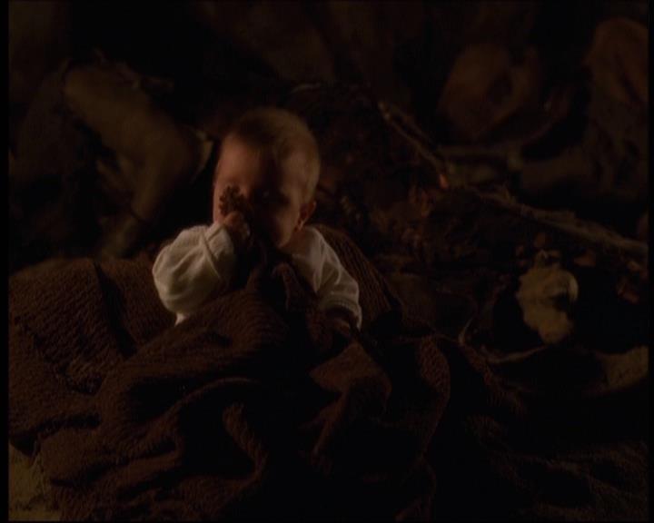 Charmed-Online-dot-609LittleMonsters2058.jpg Charmed-Online-dot-609LittleMonsters2058.jpg