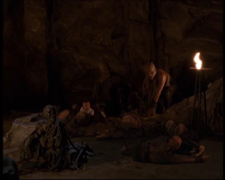 Charmed-Online-dot-609LittleMonsters2070.jpg Charmed-Online-dot-609LittleMonsters2070.jpg