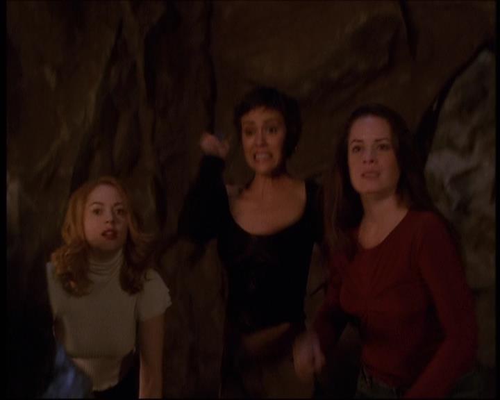 Charmed-Online-dot-609LittleMonsters2082.jpg Charmed-Online-dot-609LittleMonsters2082.jpg