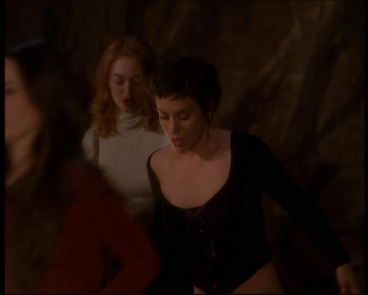 Charmed-Online-dot-609LittleMonsters2095.jpg Charmed-Online-dot-609LittleMonsters2095.jpg