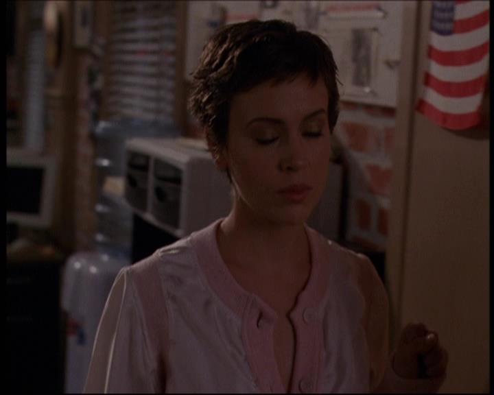 Charmed-Online-dot-609LittleMonsters2259.jpg Charmed-Online-dot-609LittleMonsters2259.jpg