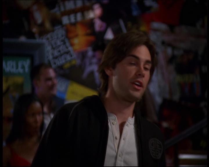 Charmed-Online-dot-610Chris-Crossed0116.jpg
