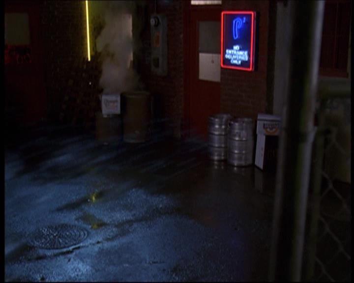 Charmed-Online-dot-610Chris-Crossed0183.jpg Charmed-Online-dot-610Chris-Crossed0183.jpg