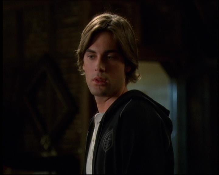 Charmed-Online-dot-610Chris-Crossed0251.jpg Charmed-Online-dot-610Chris-Crossed0251.jpg