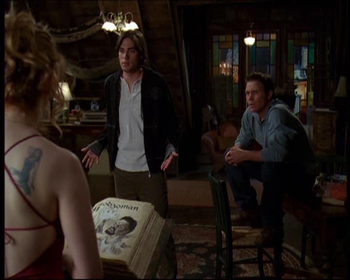 Charmed-Online-dot-610Chris-Crossed0271.jpg