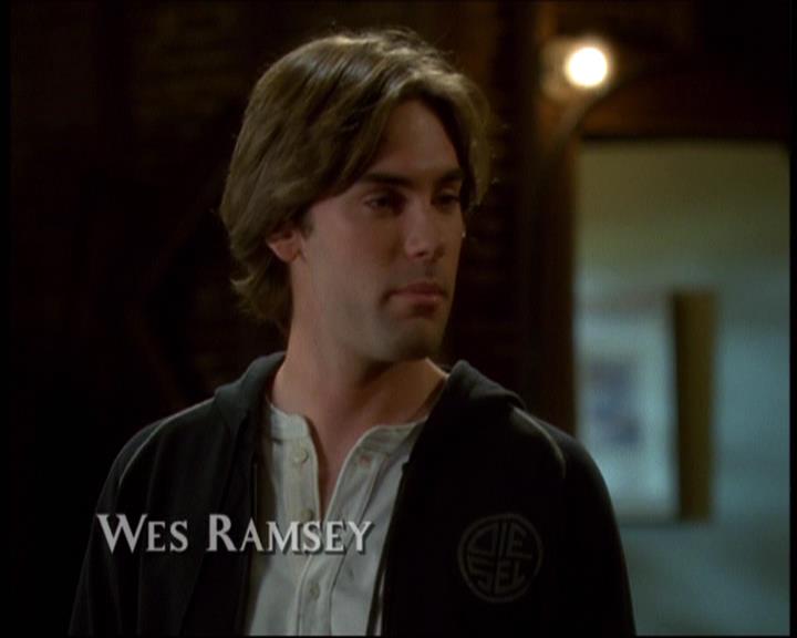 Charmed-Online-dot-610Chris-Crossed0278.jpg Charmed-Online-dot-610Chris-Crossed0278.jpg