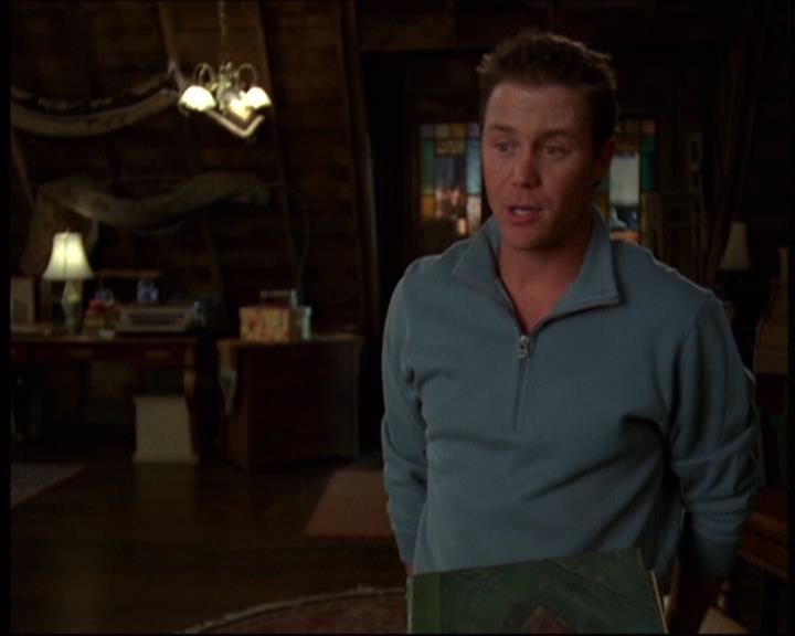 Charmed-Online-dot-610Chris-Crossed0325.jpg Charmed-Online-dot-610Chris-Crossed0325.jpg