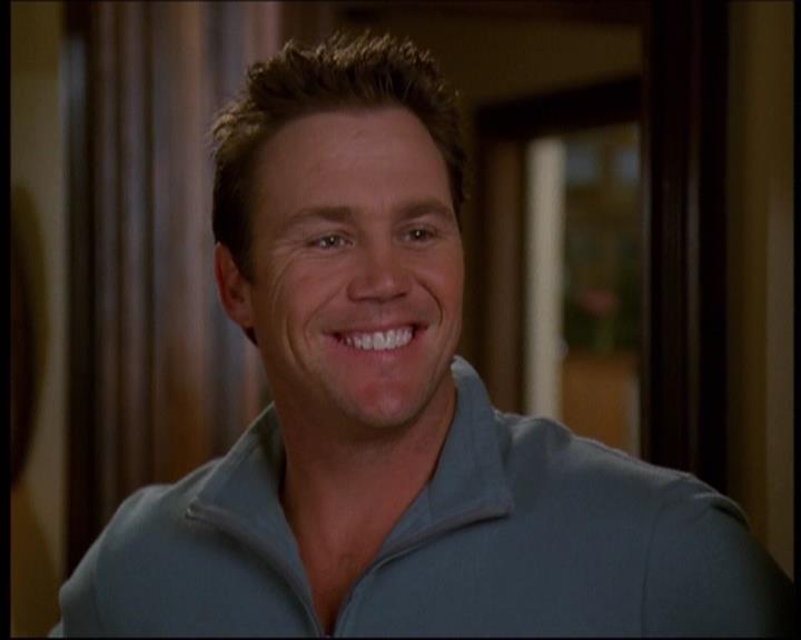 Charmed-Online-dot-610Chris-Crossed0351.jpg