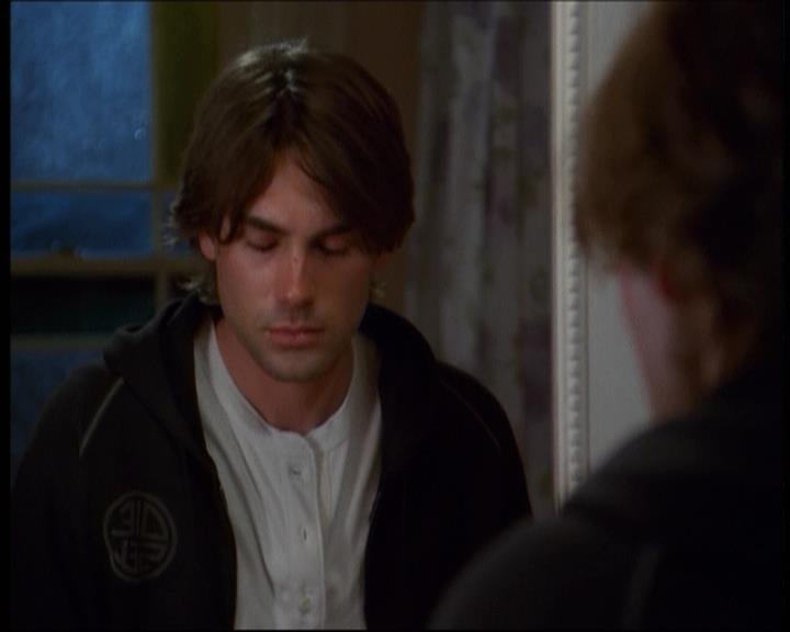 Charmed-Online-dot-610Chris-Crossed0391.jpg