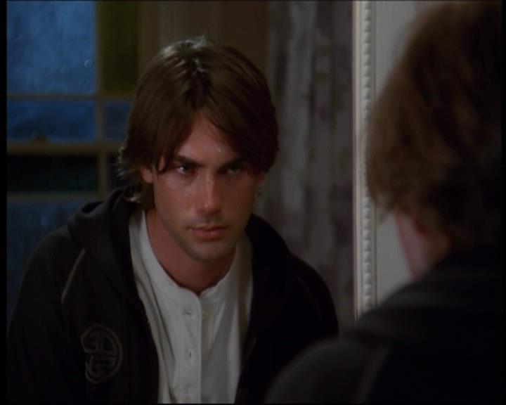 Charmed-Online-dot-610Chris-Crossed0397.jpg