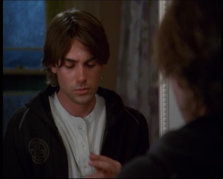 Charmed-Online-dot-610Chris-Crossed0400.jpg