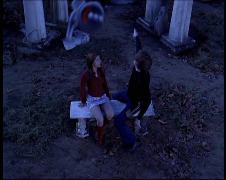 Charmed-Online-dot-610Chris-Crossed0452.jpg Charmed-Online-dot-610Chris-Crossed0452.jpg