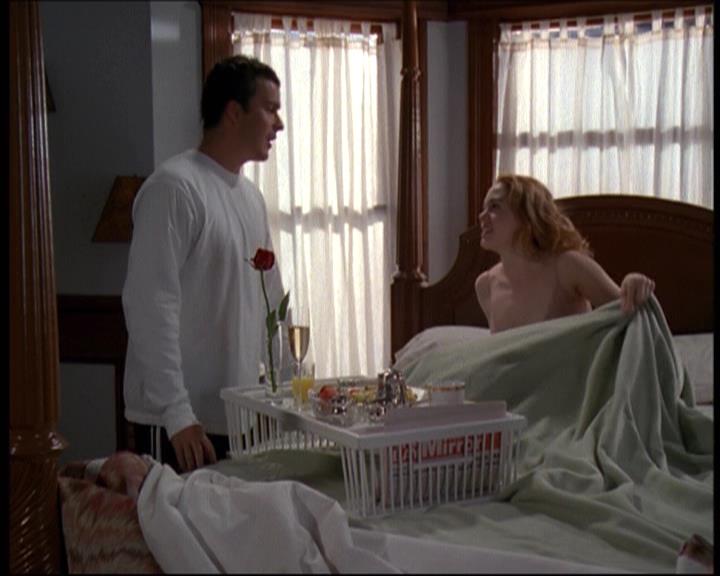 Charmed-Online-dot-610Chris-Crossed0502.jpg