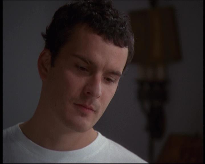 Charmed-Online-dot-610Chris-Crossed0548.jpg