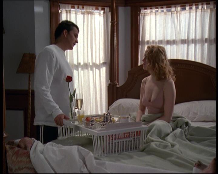 Charmed-Online-dot-610Chris-Crossed0555.jpg