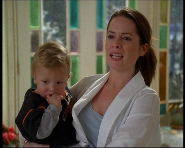 Charmed-Online-dot-610Chris-Crossed0662.jpg