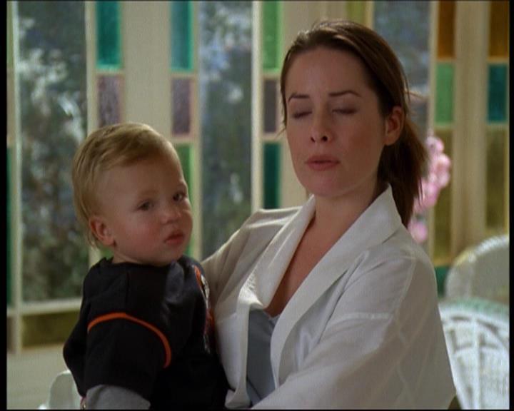 Charmed-Online-dot-610Chris-Crossed0674.jpg