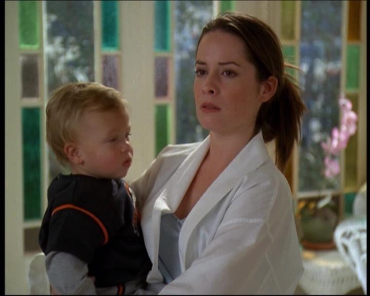 Charmed-Online-dot-610Chris-Crossed0682.jpg