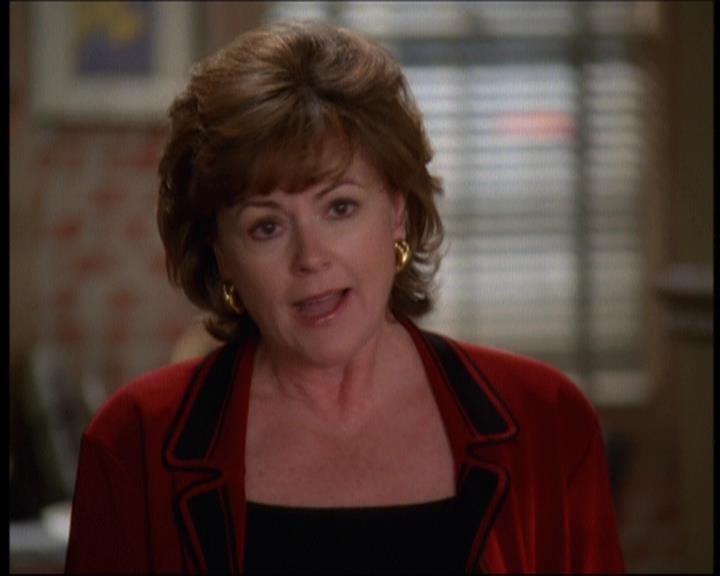 Charmed-Online-dot-610Chris-Crossed0709.jpg