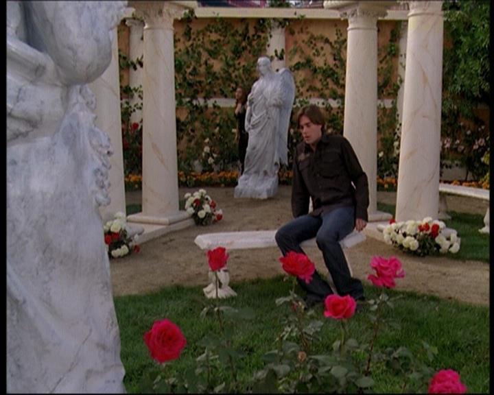 Charmed-Online-dot-610Chris-Crossed0827.jpg