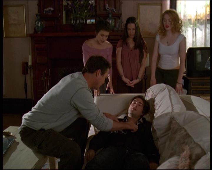 Charmed-Online-dot-610Chris-Crossed0923.jpg