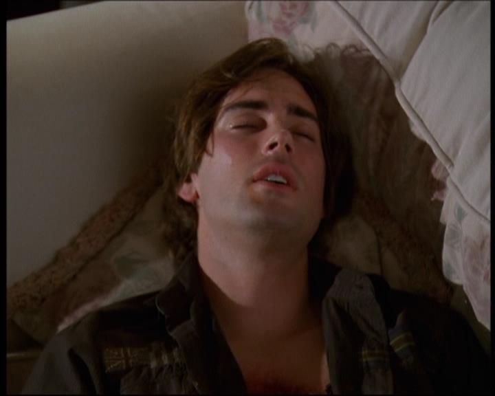 Charmed-Online-dot-610Chris-Crossed0996.jpg