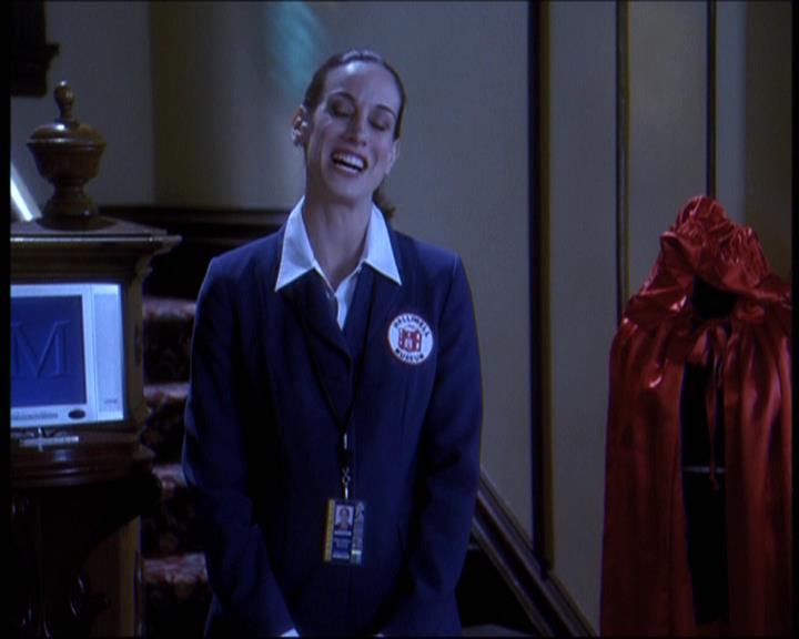 Charmed-Online-dot-610Chris-Crossed1077.jpg