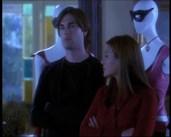 Charmed-Online-dot-610Chris-Crossed1088.jpg