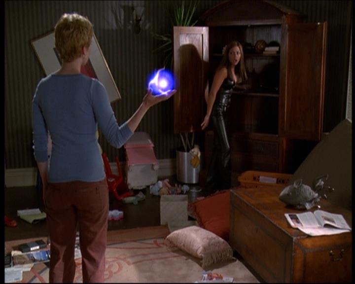 Charmed-Online-dot-610Chris-Crossed1193.jpg