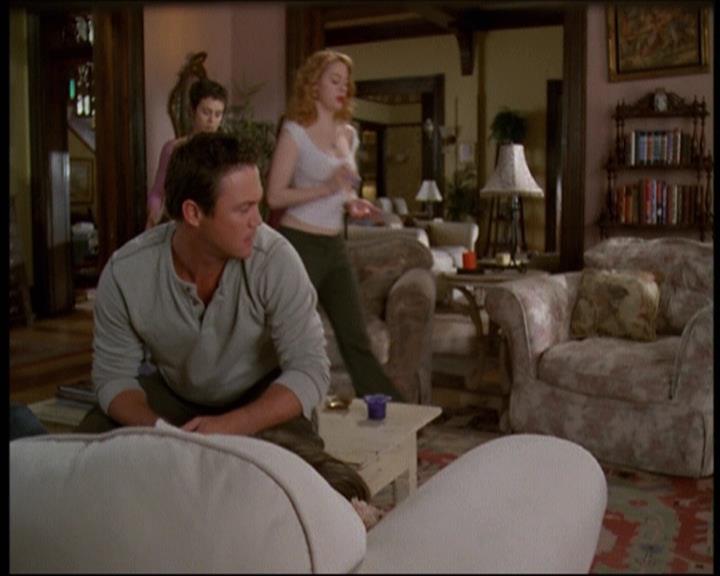 Charmed-Online-dot-610Chris-Crossed1266.jpg