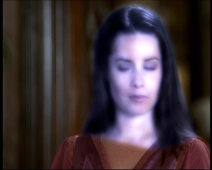 Charmed-Online-dot-610Chris-Crossed1279.jpg