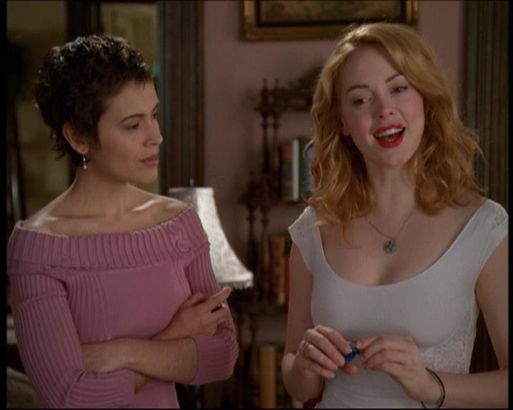Charmed-Online-dot-610Chris-Crossed1285.jpg