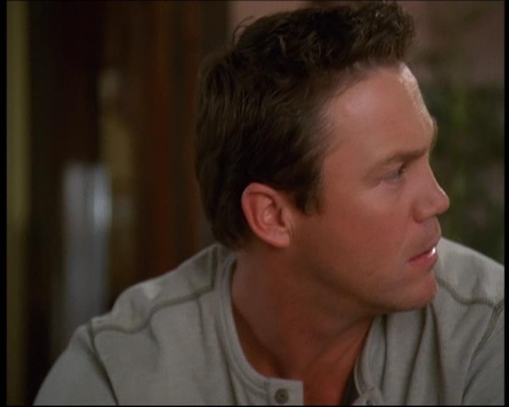 Charmed-Online-dot-610Chris-Crossed1286.jpg