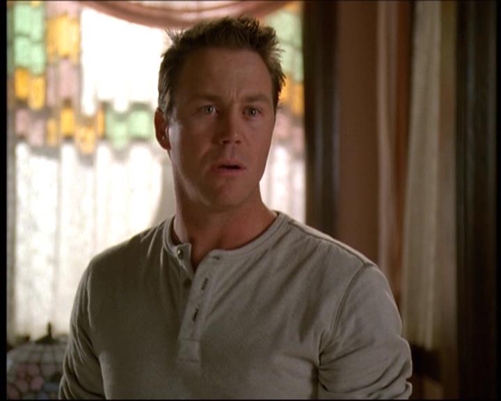 Charmed-Online-dot-610Chris-Crossed1307.jpg