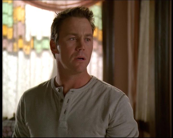 Charmed-Online-dot-610Chris-Crossed1309.jpg