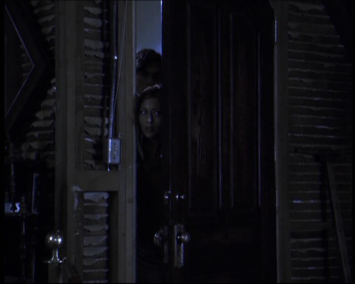 Charmed-Online-dot-610Chris-Crossed1318.jpg