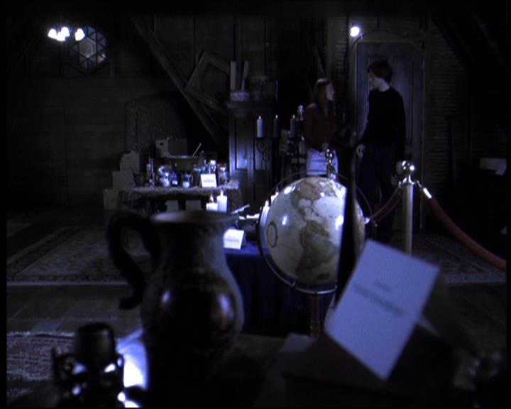 Charmed-Online-dot-610Chris-Crossed1328.jpg