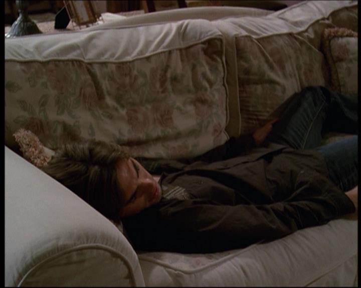 Charmed-Online-dot-610Chris-Crossed1396.jpg Charmed-Online-dot-610Chris-Crossed1396.jpg