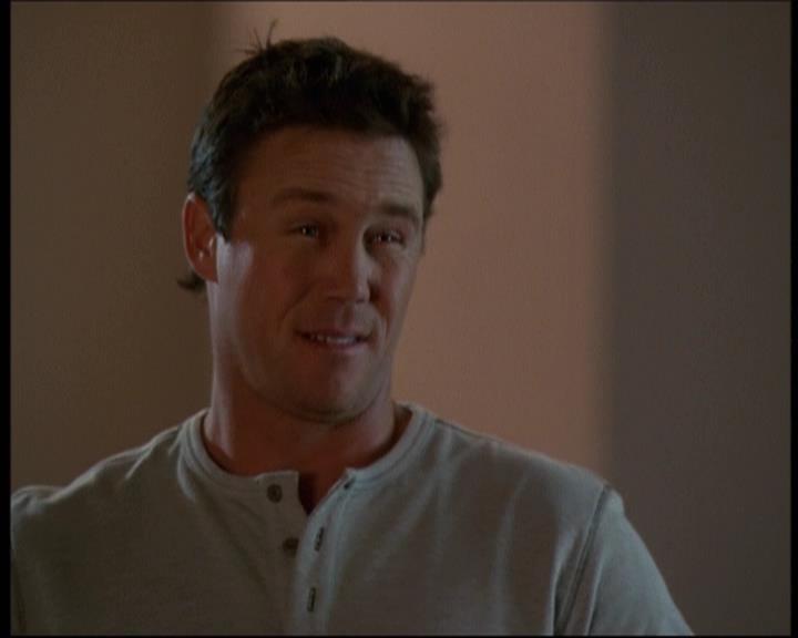 Charmed-Online-dot-610Chris-Crossed1488.jpg Charmed-Online-dot-610Chris-Crossed1488.jpg