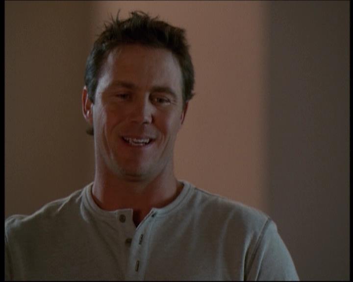 Charmed-Online-dot-610Chris-Crossed1489.jpg Charmed-Online-dot-610Chris-Crossed1489.jpg