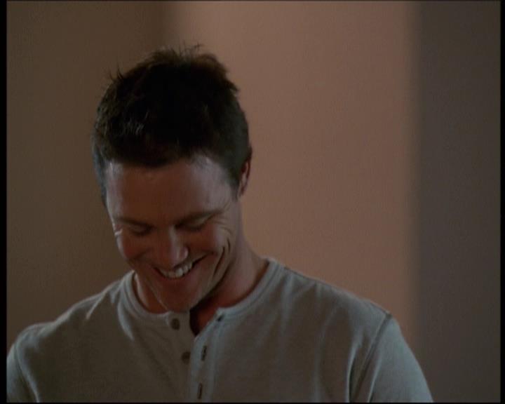 Charmed-Online-dot-610Chris-Crossed1498.jpg Charmed-Online-dot-610Chris-Crossed1498.jpg