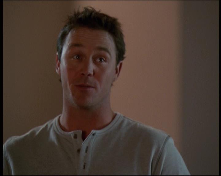 Charmed-Online-dot-610Chris-Crossed1503.jpg Charmed-Online-dot-610Chris-Crossed1503.jpg