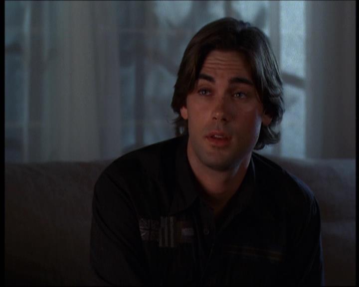 Charmed-Online-dot-610Chris-Crossed1579.jpg Charmed-Online-dot-610Chris-Crossed1579.jpg