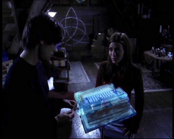Charmed-Online-dot-610Chris-Crossed1663.jpg